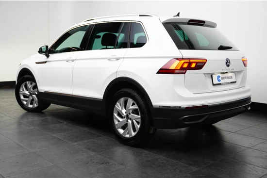 Volkswagen Tiguan 1.5 TSI 150PK DSG-7 Life + | NAVIGATIE | TREKHAAK | CAMERA | STOEL + STUURVERW.