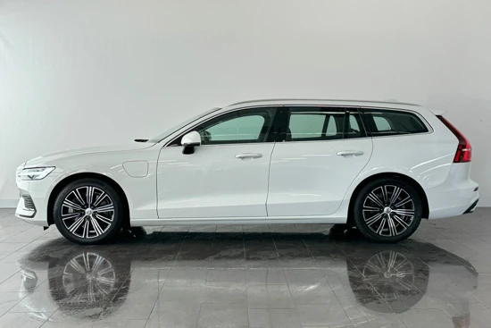 Volvo V60 T6 Recharge AWD Business Pro | Cruise adaptief | BLIS | Parkeerverwarming | Alarm | Carplay | Keyless |