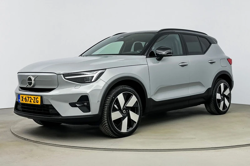 Volvo XC40 RECHARGE TWIN ULTIMATE 82 KWH | 360 | MEMORY | EL.BED.ACHTERKLEP | NUBUCK | GETINT GLAS |