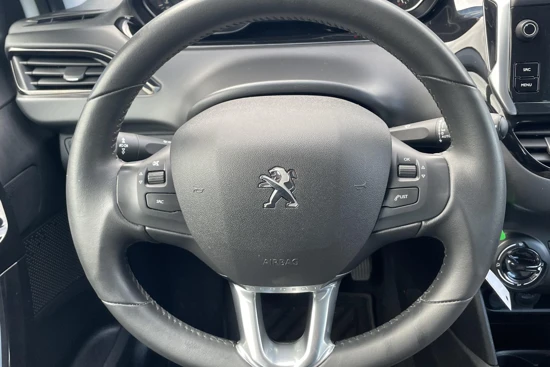 Peugeot 208 1.2 Signature 82PK