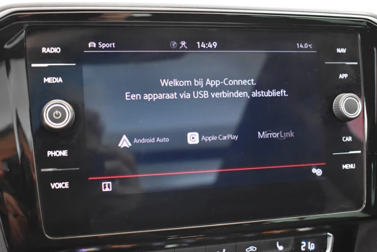 Volkswagen Passat Variant 1.4 TSI PHEV GTE Business 218pk | Adaptief cruise control | Navigatie | Panorama dak | Lederbekleding | Dodehoekdetectie