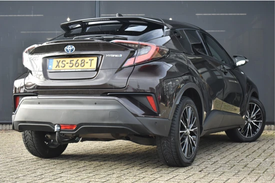 Toyota C-HR 1.8 Hybrid Executive Automaat | Leder | Trekhaak | JBL-Sound | Stoelverwarming | Dodehoek-Detectie | Achteruitrijcamera | Lane-A