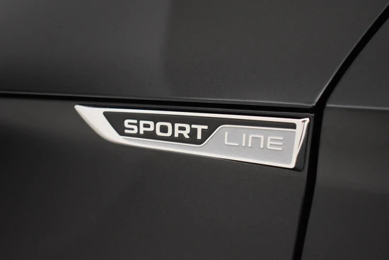 Škoda Superb Combi 1.4 TSI iV Sportline Business 218pk | Cruise control | Navigatie | App connect | Led koplampen | Keyless | Standkachel | P