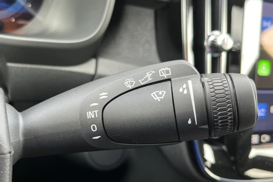 Volvo XC40 Recharge Core Edition 70 kWh | Sepp Subsidie Gebruikt! | Camera | Warmtepomp | Trekhaak | Stoelverwarming Voor + Achter