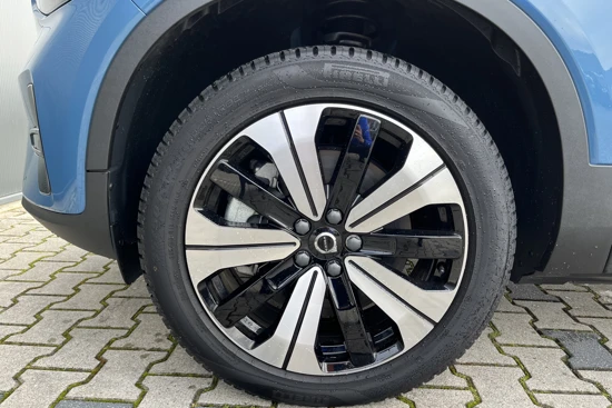 Volvo XC40 Recharge Core Edition 70 kWh | Sepp Subsidie Gebruikt! | Camera | Warmtepomp | Trekhaak | Stoelverwarming Voor + Achter