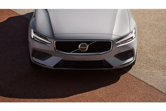 Volvo V60 B3 Essential Edition | VOORRAAD! | Camera | Keyless start | 17''