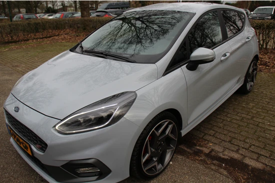 Ford Fiesta 1.5EB ST-3 200PK | NL-AUTO! | PERFORMANCE PACK | DEALER OH! | WINTERPACK | B&O | CAMERA | NAVI | CLIMA | CRUISE | LEDER / ALCANT