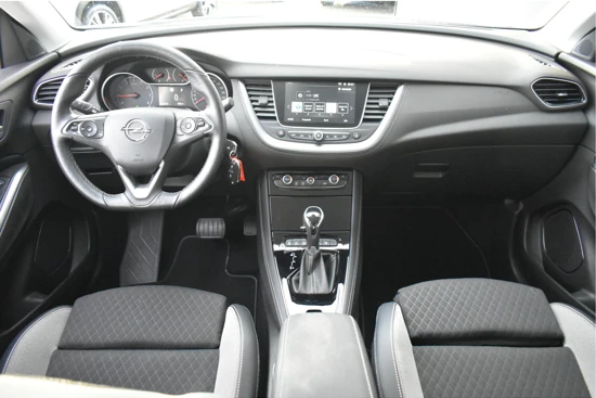 Opel Grandland X 1.2 Turbo Elegance 130pk Automaat | Stuur/Stoelverwarming | AGR-Comfortstoelen | Navigatie | Full-LED | Climate Control | Lane-A