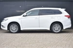 Mitsubishi Outlander 2.4 PHEV Intense S | Trekhaak | Half-leder | Allseason | 4WD | Achteruitrijcamera | Stoelverwarming | Navigatie | Climate Contro