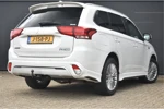 Mitsubishi Outlander 2.4 PHEV Intense S | Trekhaak | Half-leder | Allseason | 4WD | Achteruitrijcamera | Stoelverwarming | Navigatie | Climate Contro