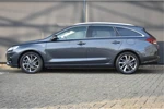 Hyundai i30 Wagon 1.5 T-GDi MHEV Premium 160pk | Trekhaak | Vol-Leder | Elektr. Stoelen | Stoel/Stuurverwarming | Dodehoek-Detectie | Climat