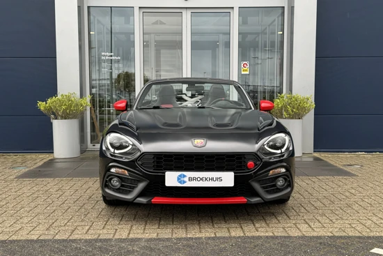 Fiat 124 Spider Abarth 1.4 MultiAir Turbo | Orgineel NL | 170PK Handbak | Cruise | Stoelverwarming | Bose Audio