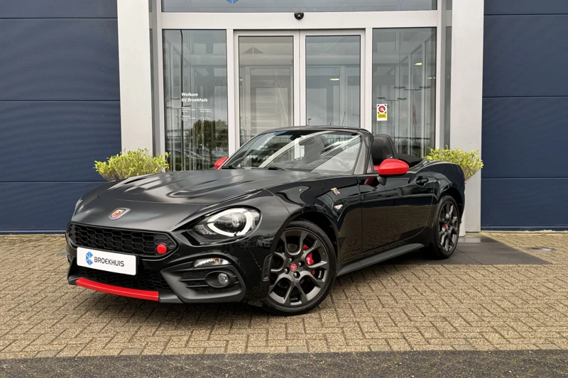 Fiat 124 Spider Abarth 1.4 MultiAir Turbo | Orgineel NL | 170PK Handbak | Cruise | Stoelverwarming | Bose Audio