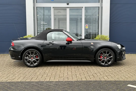 Fiat 124 Spider Abarth 1.4 MultiAir Turbo | Orgineel NL | 170PK Handbak | Cruise | Stoelverwarming | Bose Audio