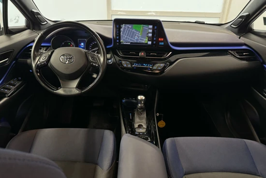 Toyota C-HR 1.8 Hybrid Bi-Tone