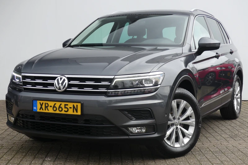 Volkswagen Tiguan 1.5 TSI 130PK Comfortline Business | WEGKLAPBARE TREKHAAK | LED KOPLAMPEN | LEDER | NAVI |