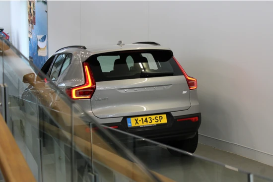 Volvo XC40 Extended Range 252PK Plus | Warmtepomp | Pilot Assist | Alarm | BLIS | Elektr Klep | Stuurverw