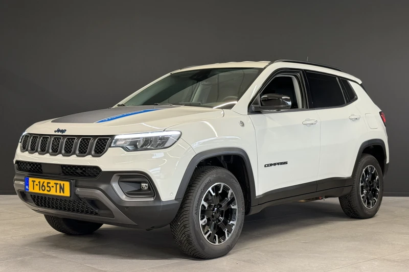 Jeep Compass 4xe 240 Plug-in Hybrid Electric Trailhawk