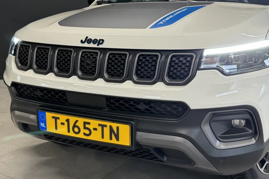 Jeep Compass 4xe 240 Plug-in Hybrid Electric Trailhawk