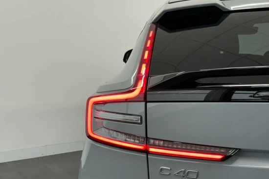 Volvo C40 Single Motor Extended Range Ultimate 82 kWh | Pixel LED koplampen | Alcantara stoelen | Getint glas | 20" wielen | 360o camera |