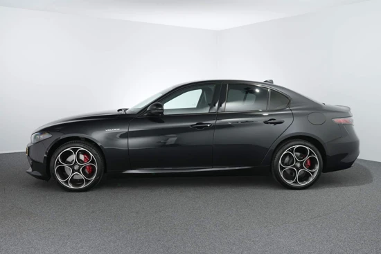 Alfa Romeo Giulia 2.0 T GME AWD Veloce