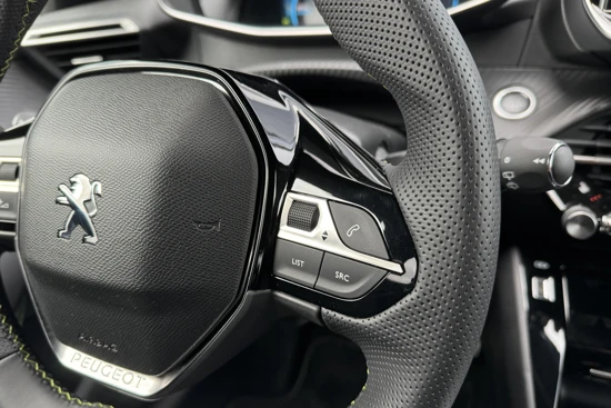 Peugeot e-208 EV GT 50 kWh | €2.000 SEPP | Navi | Carplay | Stoelverwarming | Keyless | Camera