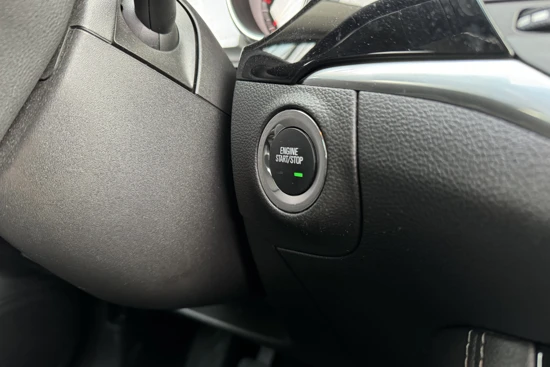 Opel Astra 1.4 Turbo 150-PK Innovation | Elektr. achterklep | Trekhaak | Camera | Sensoren V/A | Keyless | Cruise Control | Carplay