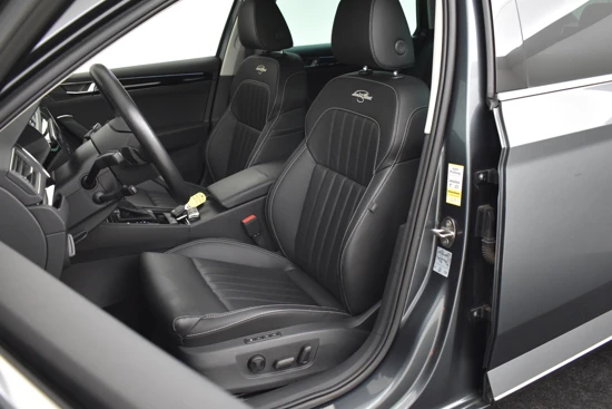 Škoda Superb Combi 1.4 TSI iV Laurin & Klement PHEV 218pk | Adaptief cruise control | Navigatie | Dodehoekdetectie | Sound systeem | LED kopl