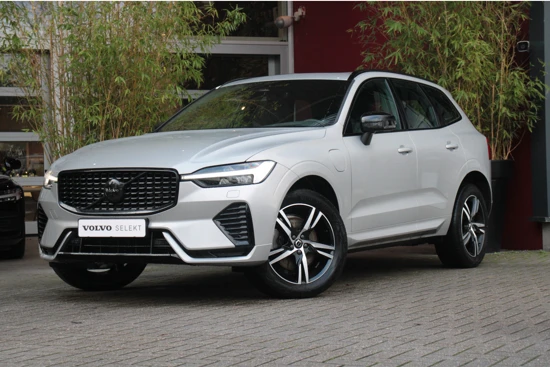 Volvo XC60 Recharge T6 AWD R-Design | Trekhaak | Schuifdak | Harman/Kardon audio | Standkachel | Memory Seats | Stuur- en stoelverwarming