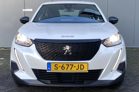 Peugeot 2008 1.2 100pk Active Pack | LED | Climate | Navigatie | NL. Auto | 16" Lichtmetaal | Parkeersensoren | Cruise control | Parelmoer