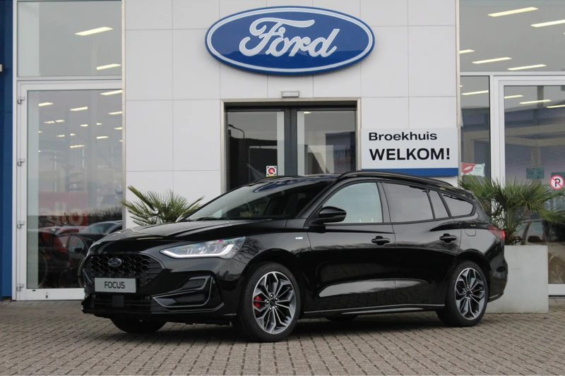 Ford Focus 1.0 EcoBoost Hybrid ST Line X | Uit Voorraad leverbaar! | Winter Pack