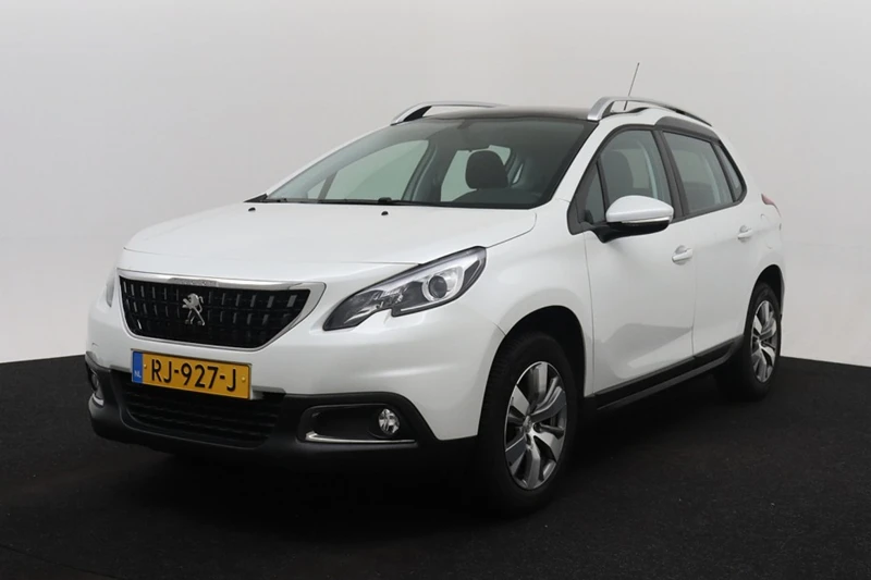 Peugeot 2008 1.2 110PK Blue Lion | Panoramadak | Navigatie | 16'' Lichtmetaal | Airco | Carplay | DAB+ |