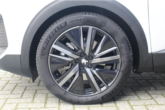 Peugeot 3008 1.6 HYbrid 225PK GT | Black Pack | Adaptieve Cruise | Elek.stoel | Massage | Elek. Achterklep | Navi