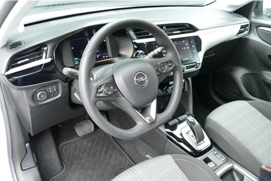Opel CORSA-E EV 136PK 50 KWH 5-DRS EDITION AUTOMAAT / NAVI / CLIMA / 16" LMV / BLUETOOTH / CRUISECONTROL / 12% BIJTELLING / 1E EIGENAAR / NIE