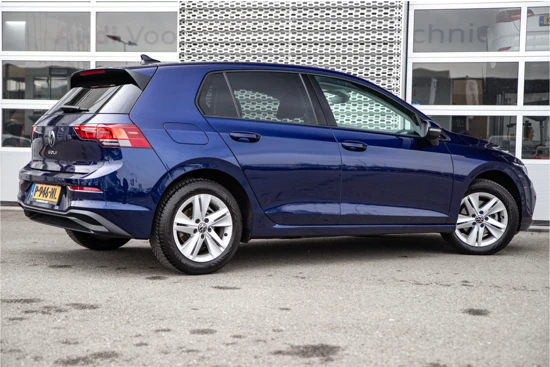 Volkswagen Golf 1.0 TSI Life | Navigatie | Carplay | Cruise control Adaptive | Parkeersensoren