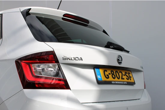 Škoda Fabia HB Business Edition 1.0 TSI 95 pk | Stoelverwarming | 16'' LMV | Cruise Control | PDC | Navigatie | LED