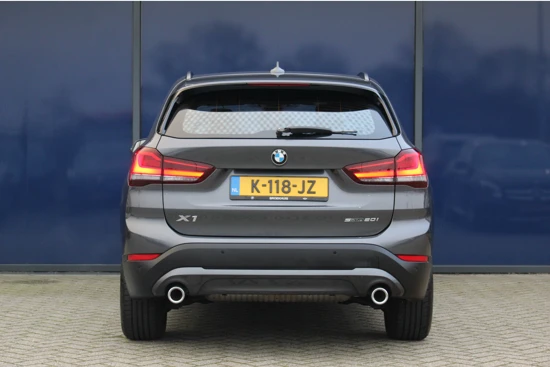 BMW X1 2.0i 180PK Executive Edition | Sportstoelen | Navi | LED | Cruise C. | Parkeerassistent