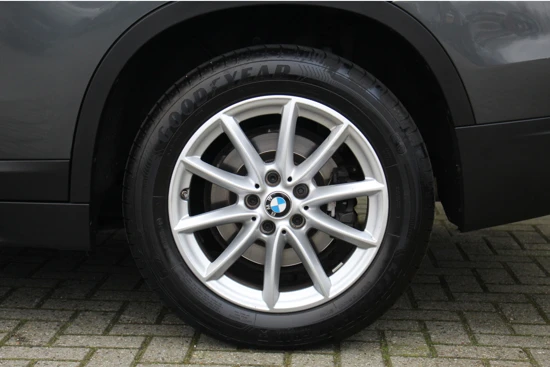 BMW X1 2.0i 180PK Executive Edition | Sportstoelen | Navi | LED | Cruise C. | Parkeerassistent