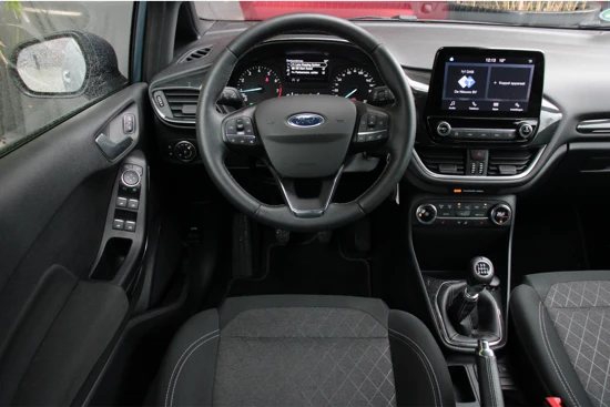 Ford Fiesta 1.0 EcoBoost 125pk Active | Apple Carplay | 17'' Velgen | Stuur/stoelverwarming | DAB