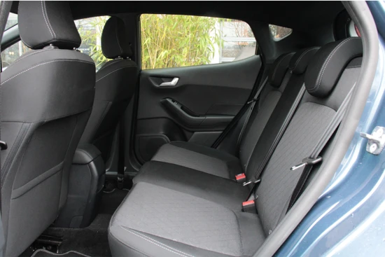 Ford Fiesta 1.0 EcoBoost 125pk Active | Apple Carplay | 17'' Velgen | Stuur/stoelverwarming | DAB