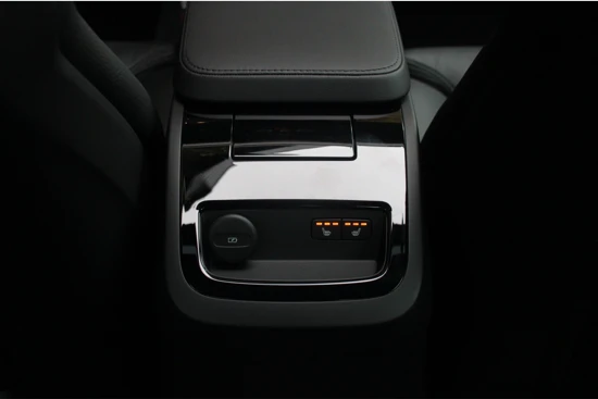 Volvo S60 2.0 Recharge T6 AWD Plus Dark | Schuifdak | Harman/Kardon audio | Geheugen stoelen | Adaptieve Cruise met Stuurhulp | Stuur- en