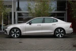 Volvo S60 2.0 Recharge T6 AWD Plus Dark | Schuifdak | Harman/Kardon audio | Geheugen stoelen | Adaptieve Cruise met Stuurhulp | Stuur- en