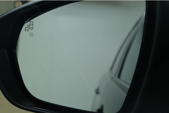 Peugeot 3008 1.2 130Pk GT | Panoramisch kanteldak | Camera | Trekhaak | Adaptieve cruise | Keyless | Carplay |