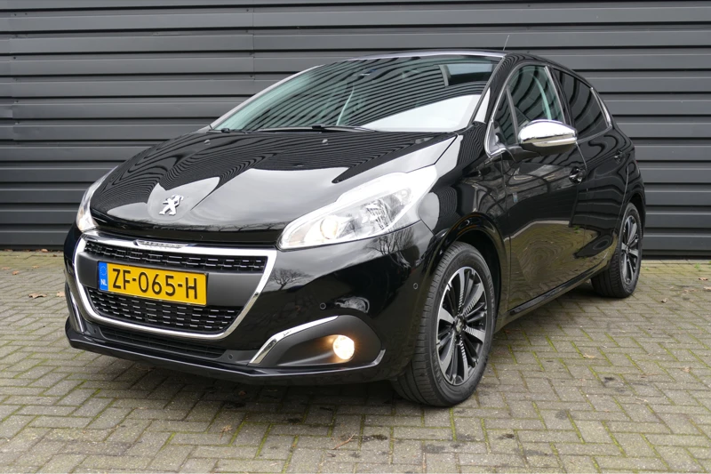 Peugeot 208 1.2 PURETECH 110PK 5-DRS ALLURE + / NAVI / LED / CLIMA / PDC / 16"LMV / CAMERA / PANO.DAK / BLUETOOTH / CRUISECONTROL / 1E EIGEN