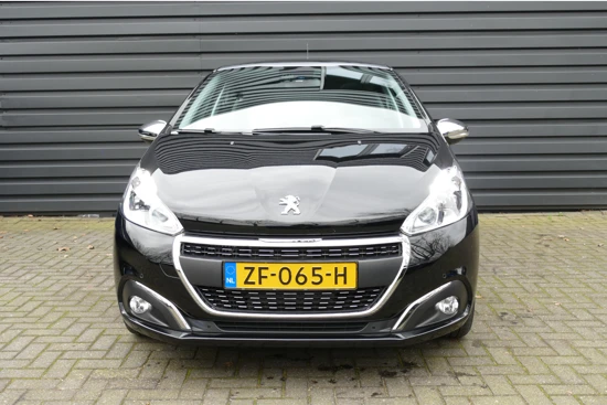 Peugeot 208 1.2 PURETECH 110PK 5-DRS ALLURE + / NAVI / LED / CLIMA / PDC / 16"LMV / CAMERA / PANO.DAK / BLUETOOTH / CRUISECONTROL / 1E EIGEN