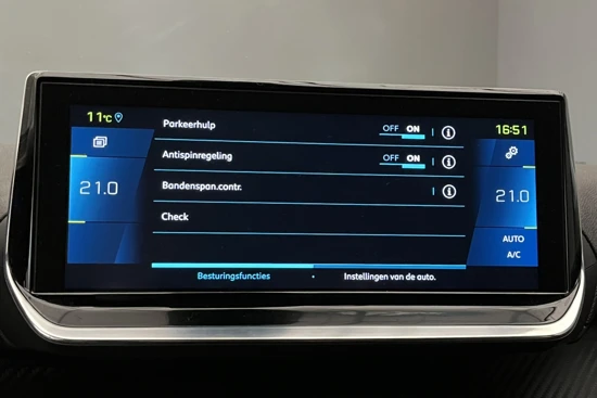 Peugeot e-208 Allure Première | Stoelverwarming | Climate Controle | Keyless | Parkeersensoren voor en achter |