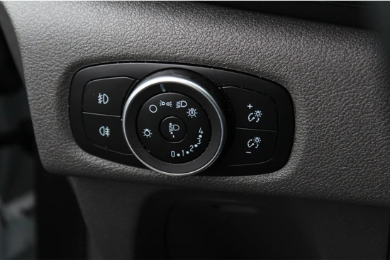 Ford Transit Custom 2.0 TDCi 130PK 300 L2H1 Automaat | Verlengde Garantie 2+3 jaar/200,000KM | Trekhaak | Camera | Apple Carplay/Android Auto | Voor