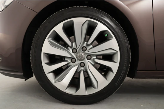 Opel Cascada 1.4 Turbo ecoFLEX Innovation | Dealer Onderhouden | Leder | Camera | Stoel-/ stuurverwarming | Navigatie | 19" Lichtmetalen velg