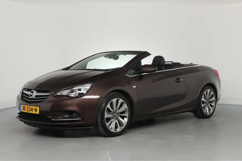 Opel Cascada 1.4 Turbo ecoFLEX Innovation | Dealer Onderhouden | Leder | Camera | Stoel-/ stuurverwarming | Navigatie | 19" Lichtmetalen velg