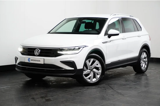 Volkswagen Tiguan 1.5 TSI 150PK DSG Life | Ergo Stoelen | Trekhaak | Camera